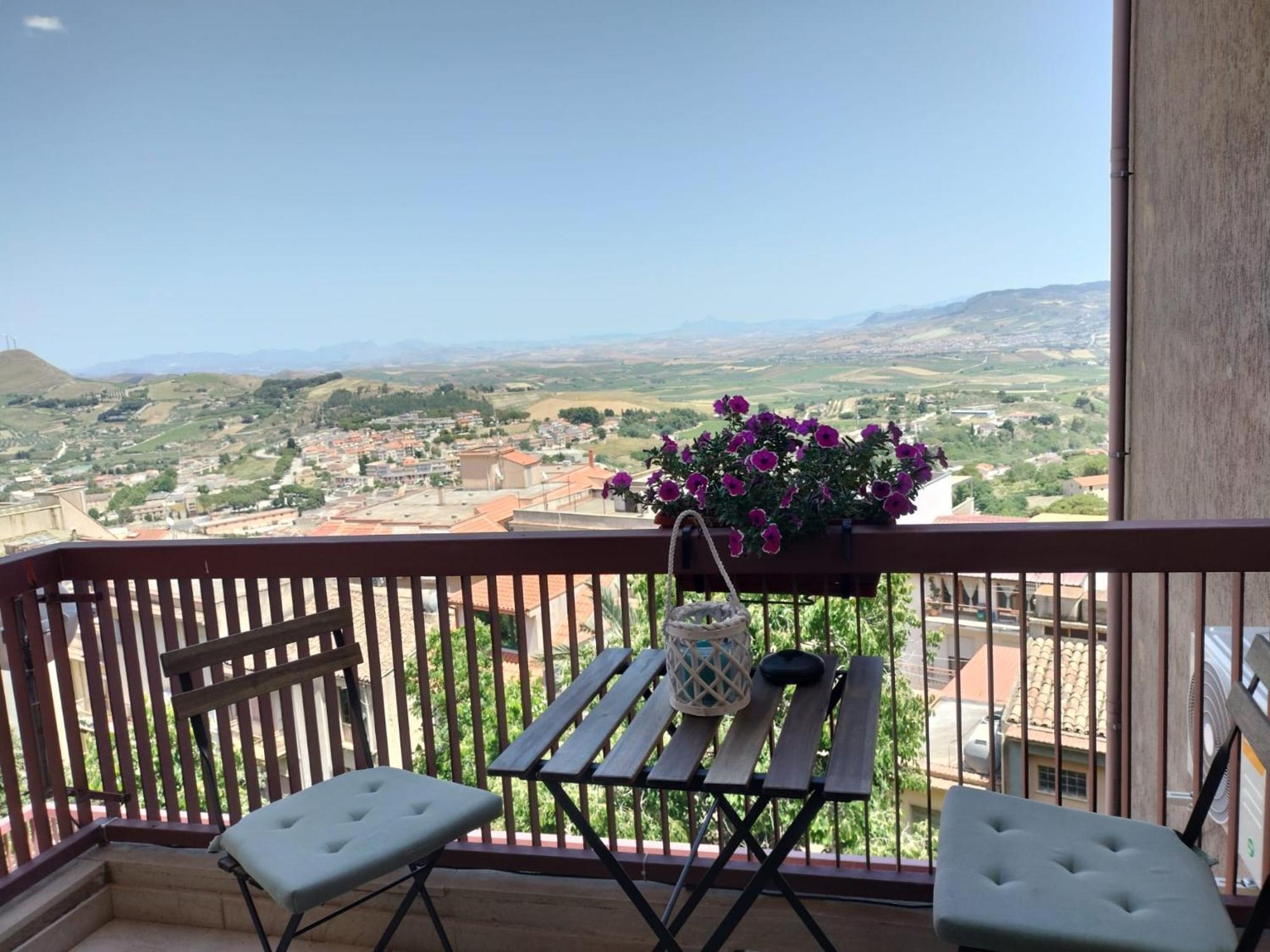 D&P Suites 1 Salemi Eksteriør bilde